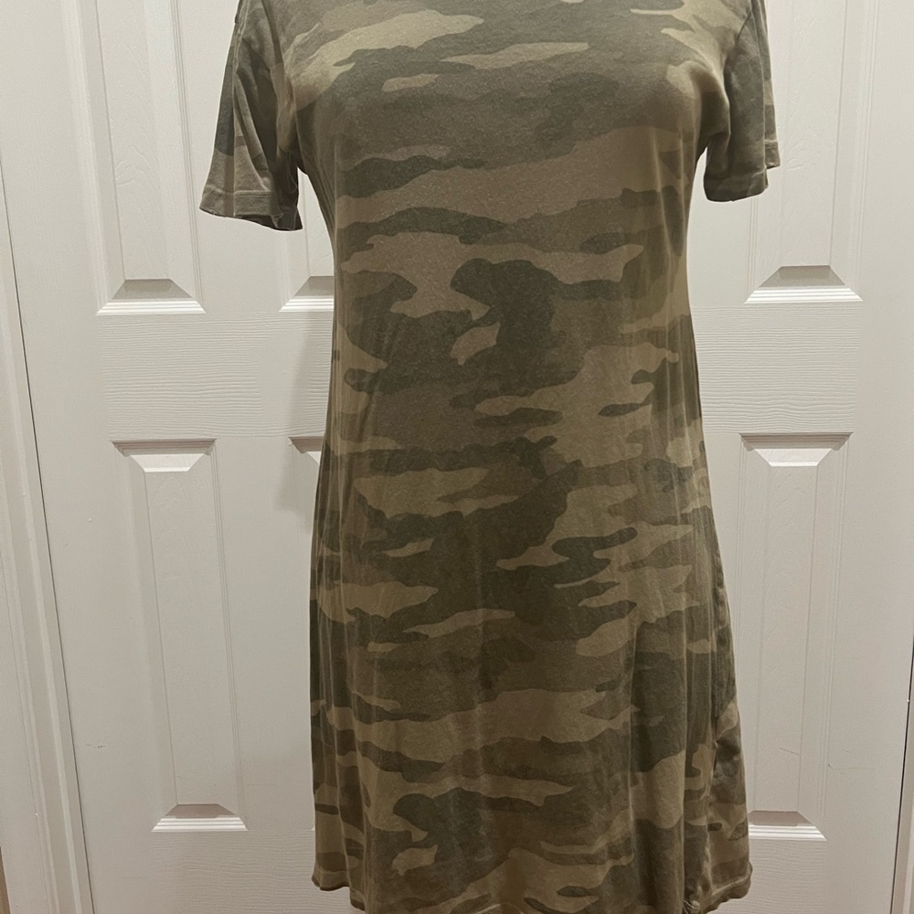 Current/Elliott Olive & Khaki Camo Short Sleeve Tee Dress